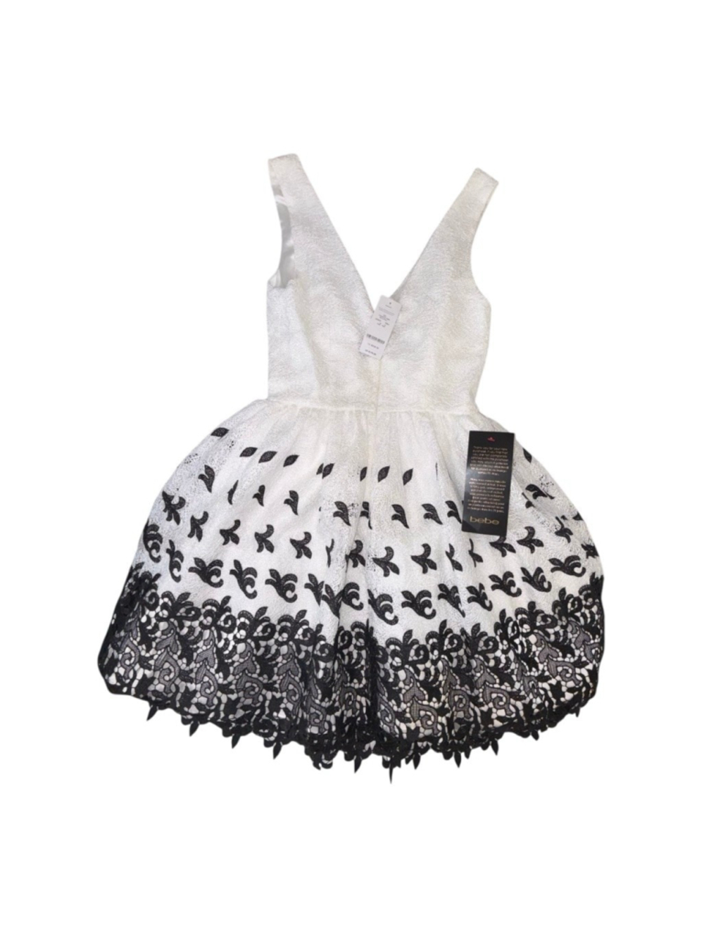 Bebe Dress Size 2 NWT Black White Floral Lace Embroidered Cocktail Dress